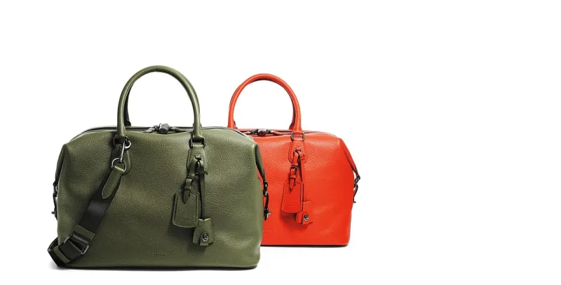 الحقيبة الرجالية .. واحدة لا تكفي لكل الاطلالات