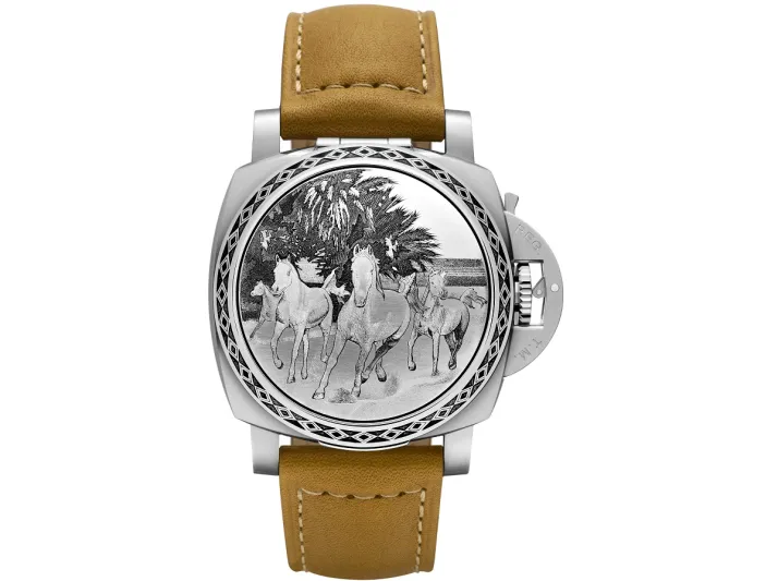 6 ساعات تتفن في اظهار حركتها 