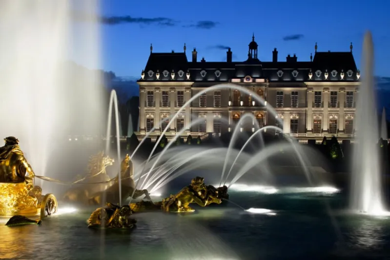 بالصور.. أغلى منزل في العالم.. “قصر فرنسي بيع بــ300 مليون دولار”