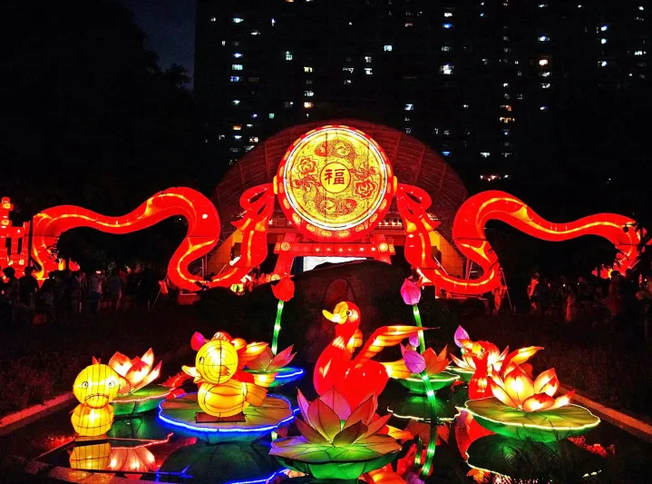 قمر الخريف المهرجان الاهم في فيتنام