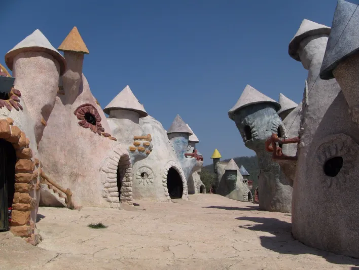 امبراطورية الاقزام في الصين 