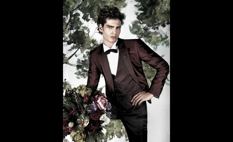 بدلات اعراس رجالي ايطالية تحاكي العريس الخليجي