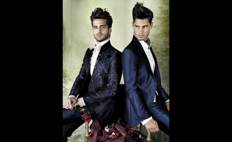 بدلات اعراس رجالي ايطالية تحاكي العريس الخليجي