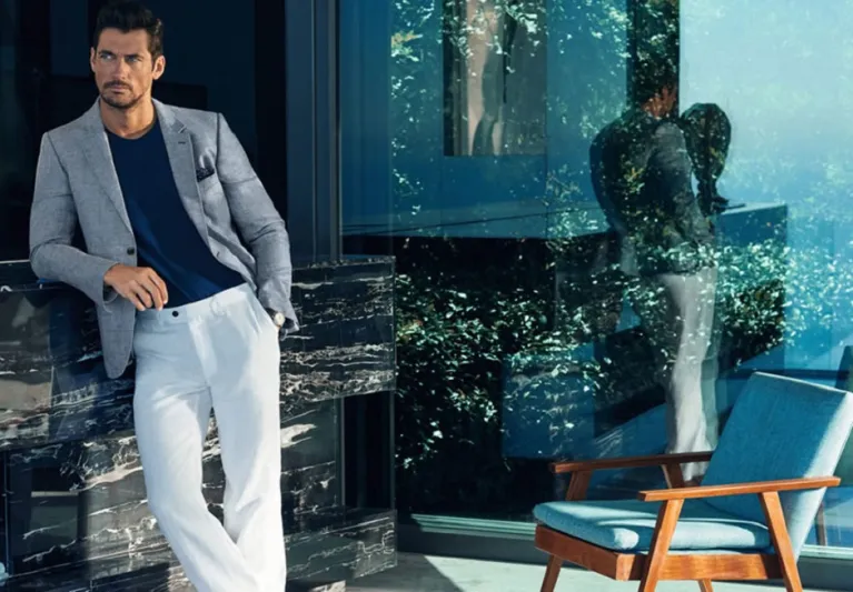 ديفيد غاندي  قمة الاناقة بالبدلة الرسمية