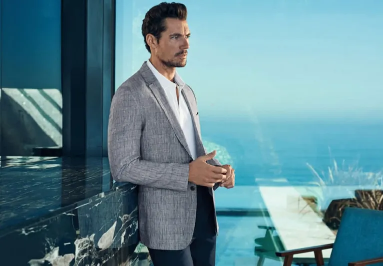 ديفيد غاندي  قمة الاناقة بالبدلة الرسمية