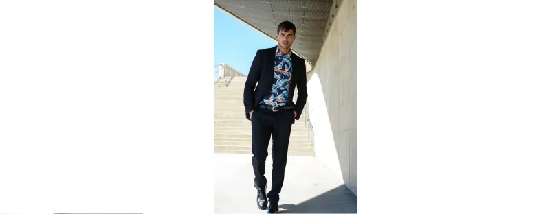 البدلة الرسمية السوداء  هكذا تجدد فيها 