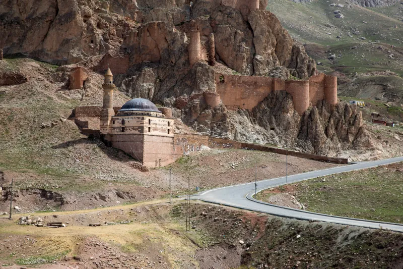 اني المدينة التركية المنسية 