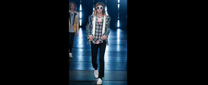 موضة السبعينات للرجال تعود من جديد 