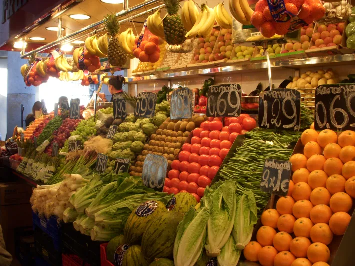 سوق بوكيريا البرشلوني لعشاق الروائح الزكية