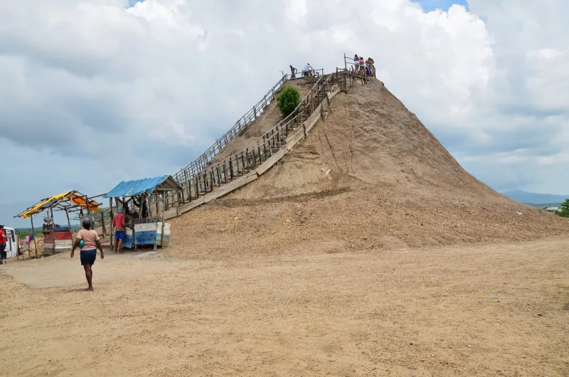 بركان في كولومبيا للغوص والاستجمام 