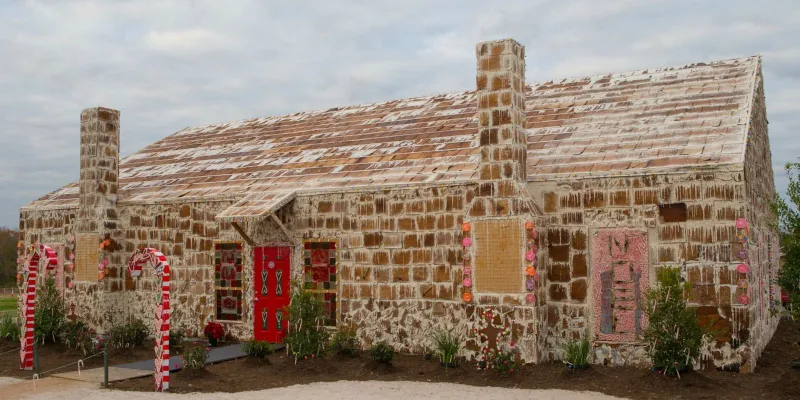 منزل الزنجبيل  في تكساس تعال لتزوره لا لتأكله