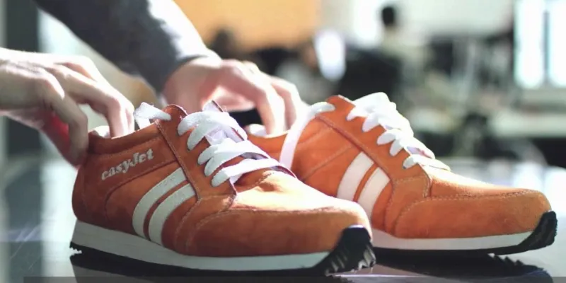 من الآن فصاعدا حذاؤك هو مرشدك السياحي..