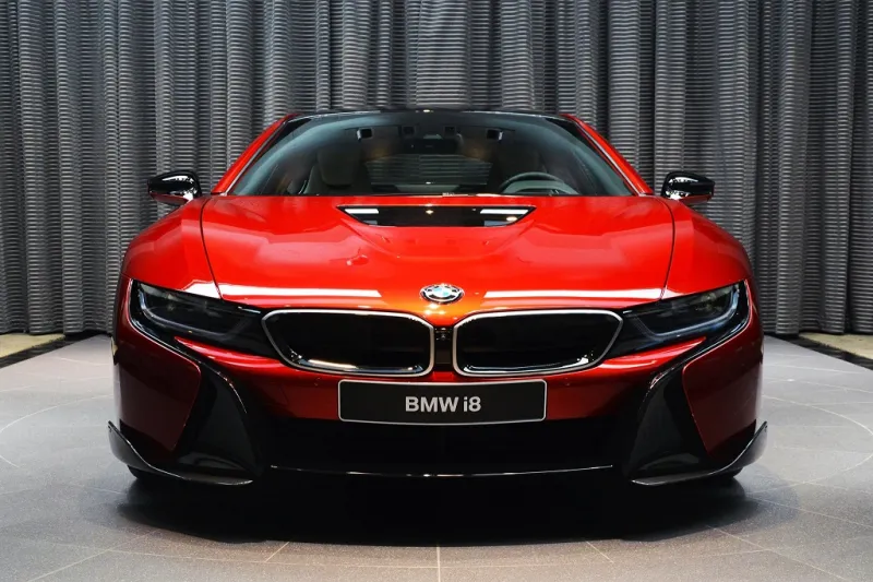 بالصور...AC Schnitzer Lava Red BMW i8 تصل إلى أبوظبي