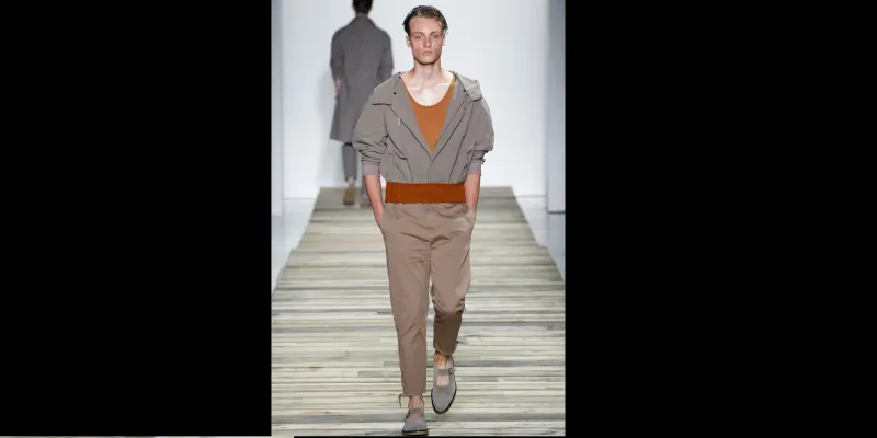 الحزام العريض نجم الموضة المقبلة