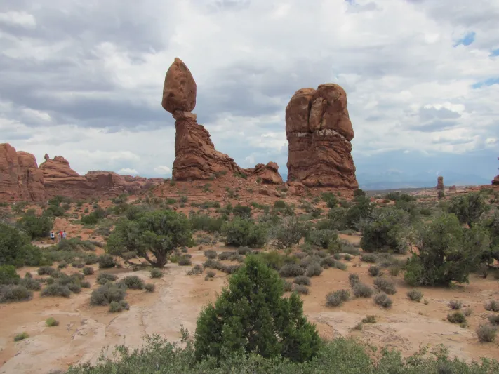 مدينة الصخور الامريكية ثروة طبيعية لعشاق المغامرة 