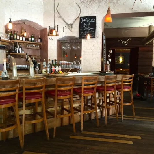 مطعم سوفاج في برلين عودة للعصور الوسطى 