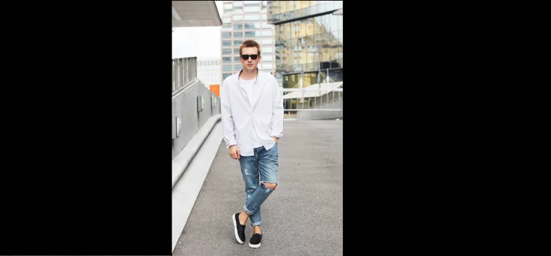 الجينز الممزق احدث صرعات الموسم