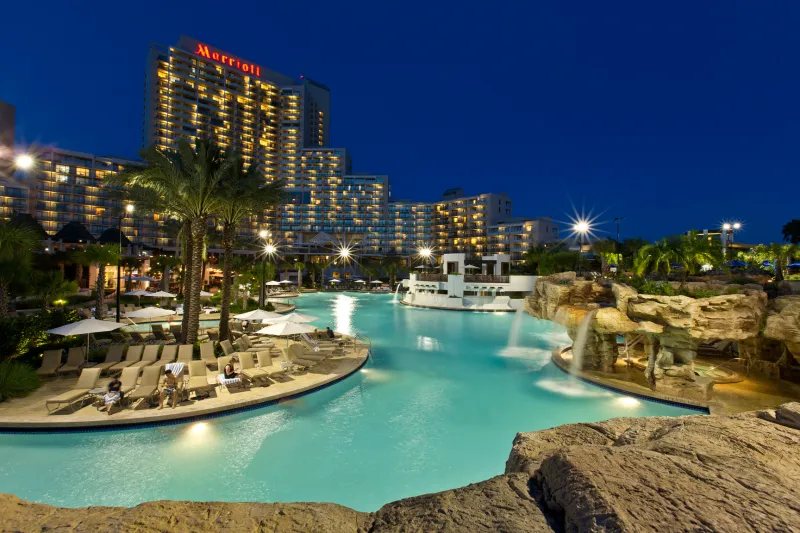 ماريوت اورلاندو  موقع مميز لسياحة فاخرة