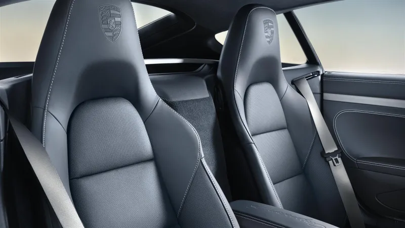 بالصور..نسخة حصرية من سيارة Porsche 718