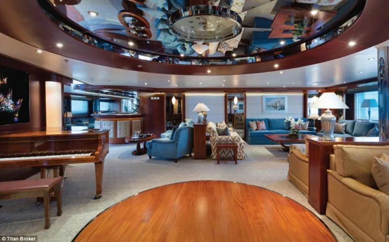 يخت فاخر يمكن استئجاره بسعر 791 ألف دولار للأسبوع