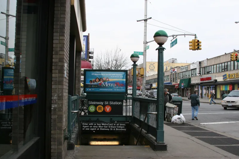 ستاينواي الشارع العربي في نيويورك