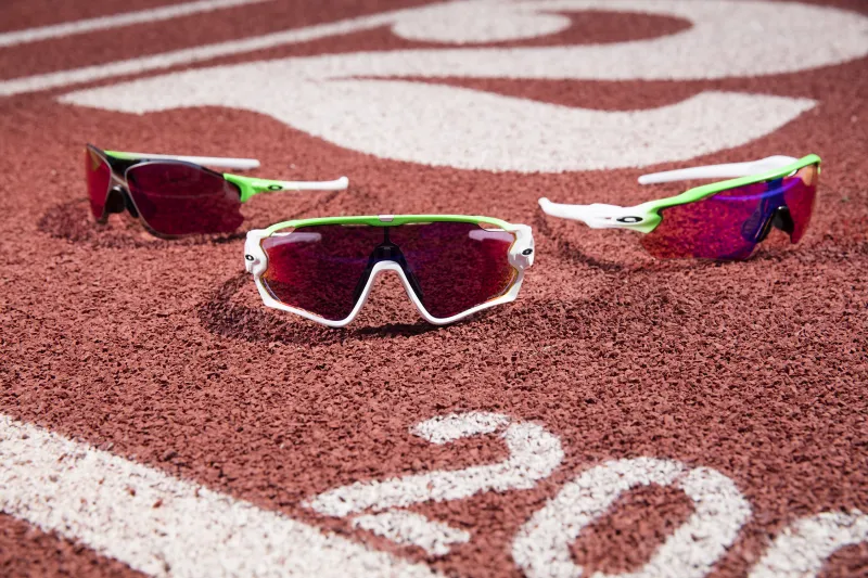 نظارات اوكلي الشمسية جرين فيد  ابتكار وابداع رياضي 