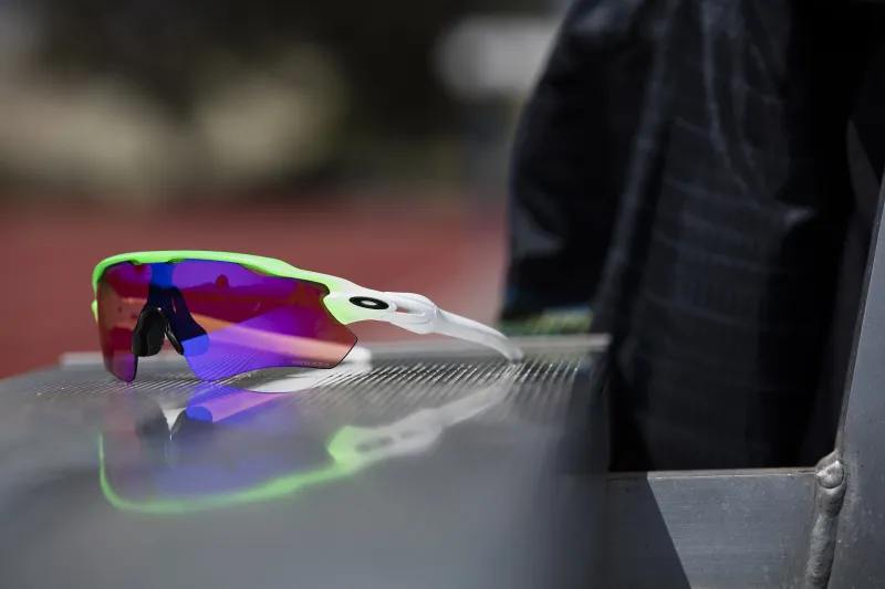 نظارات اوكلي الشمسية جرين فيد  ابتكار وابداع رياضي 