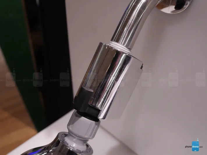 الاستحمام أصبح ذكياً مع هذا الجهاز