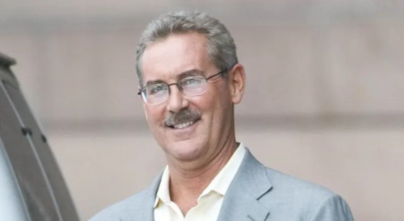 أكبر عشرة محتالين في القرن العشرين