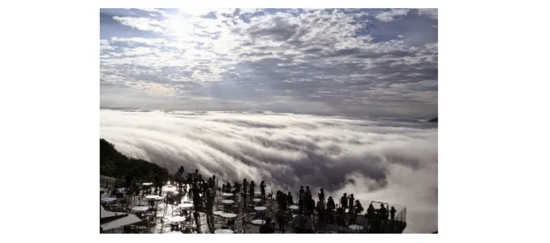  3 وجبات تحبس الانفاس. مطعم في السماء