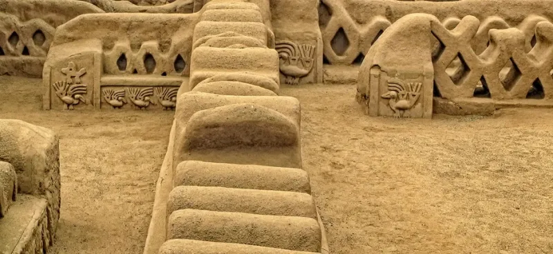 تشان تشان ...عنوان أثري منحوت من الطين 