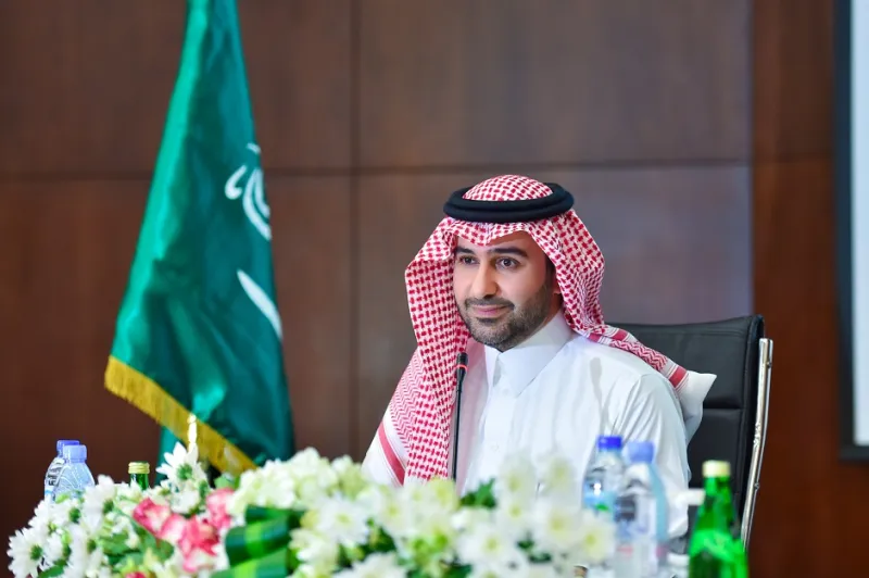 فيصل بن سلطان آل سعود: انا شاعر ولست تاجر