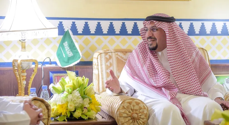 فيصل بن مشعل بن سعود لـ الرجل  لا اتصنع البساطة 