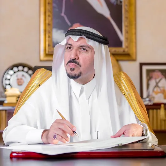 فيصل بن مشعل بن سعود لـ الرجل  لا اتصنع البساطة 