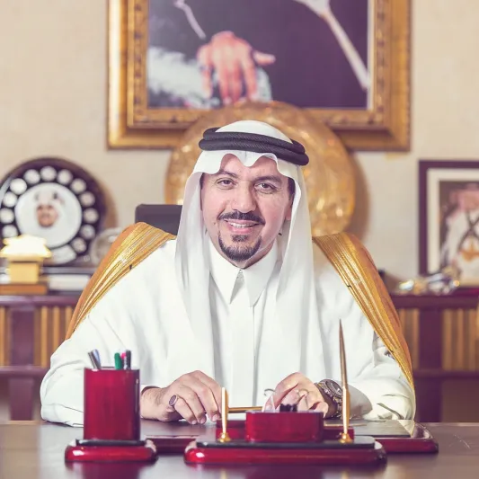 فيصل بن مشعل بن سعود لـ الرجل  لا اتصنع البساطة 