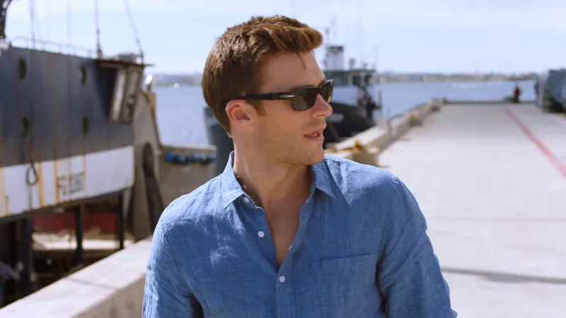  حملة جديدة من دافيدوف كول ووتر مع سكوت إيستوود 