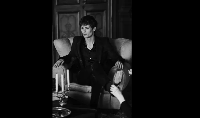 روبرتو كافالي تشهد ولادة رجل جديد مع عطر Uomo