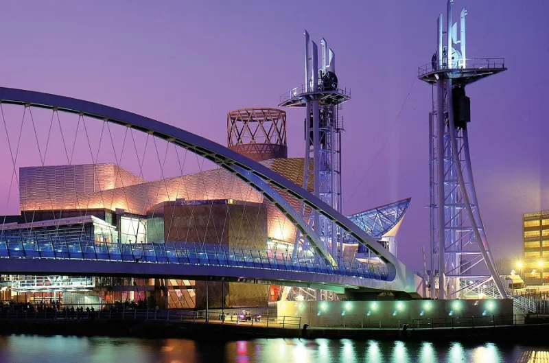 مانشستر مهد المعالم السياحية الفاخرة