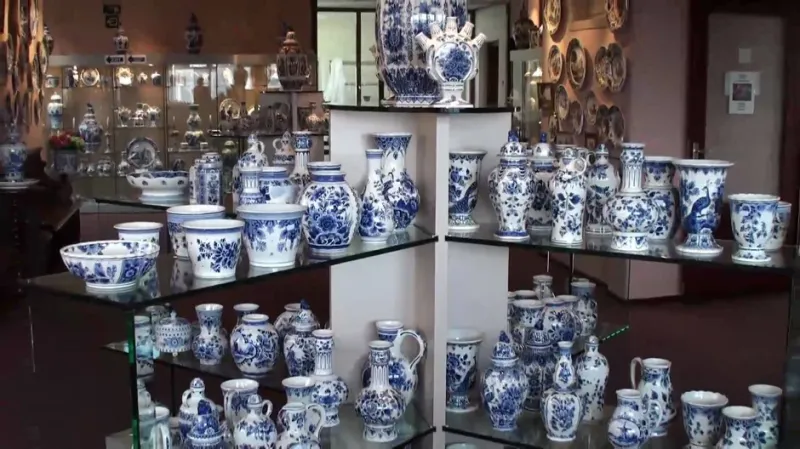 مدينة دلفت حيث يجتمع العلم مع الخزف 