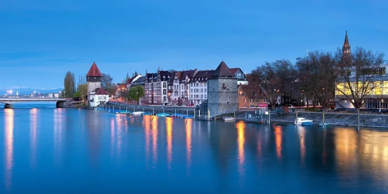 بحيرة كونستانس ثلاثة بواحد 