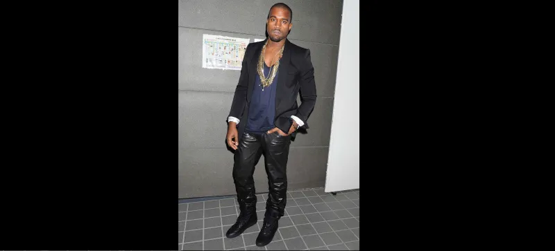 بنطلون الجلد على طريقة كاني ويست 