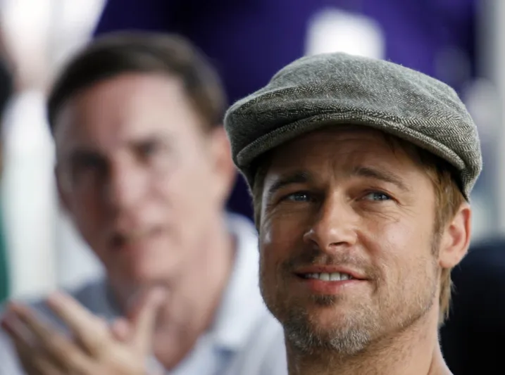 قبعة ساعي البريد مفتاح الشياكة فكيف تختارها ؟