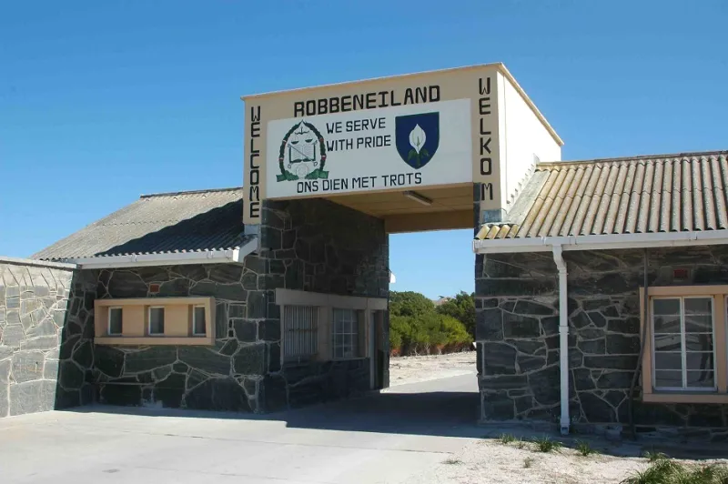 جزيرة روبن من القمع إلى الحرية