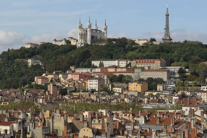 الحياة الوردية في مدينة ليون