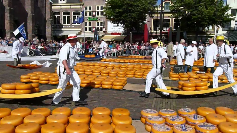 في هولندا الجبن على قارعة الطريق