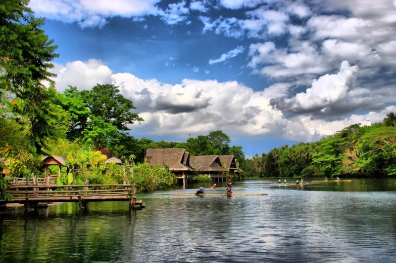 فيلا اسكوديرو رفاهية عالية وسط شلالات متدفقة