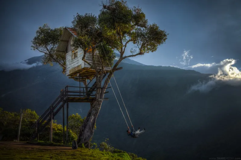 في الأكوادور أرجوحة نهاية العالم تأرجح على حافّة العالم