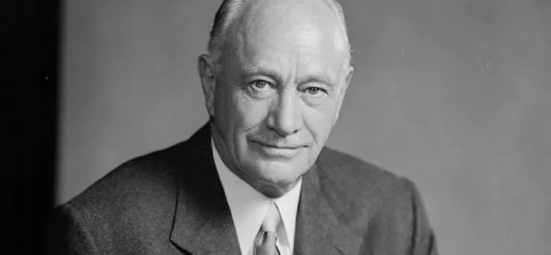 كونراد هيلتون مؤسس سلسلة فنادق هيلتون العالمية