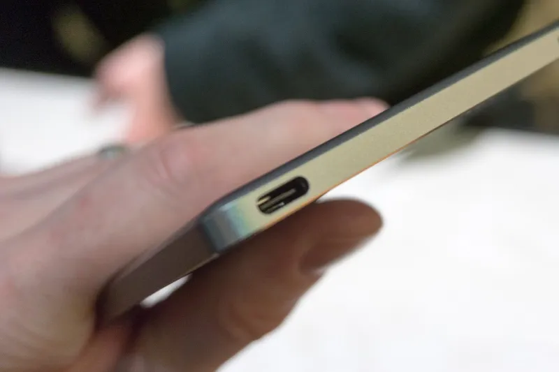 سعر هاتف غوغل بيكسل يتجاوز الآيفون7