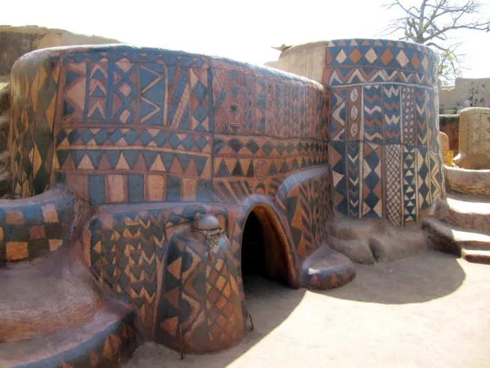 في بوركينا فاسو كل الإبداع في البساطة